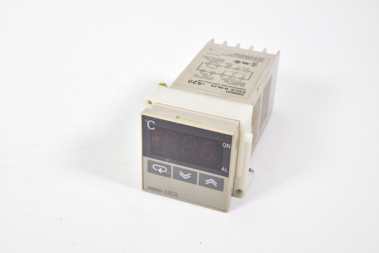 Neu E5CS-R1KJX 100-240VAC Omron Temperatur Steuerung 