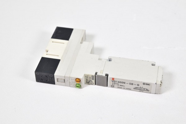 SMC VQ1400N-5B-Q, 5/3-Wege-Elekromagnetventil Flanschversion