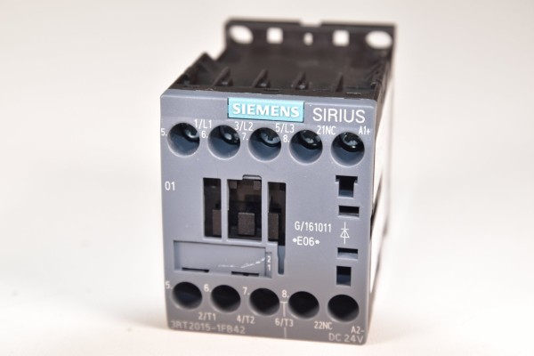 SIEMENS 3RT2015-1FB42, Leistungsschütz mit Diode integriert Baugröße S0, E06