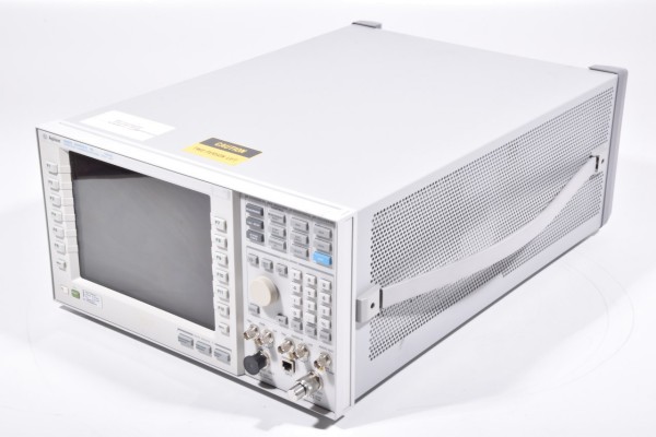 AGILENT E5515C, Wireless Communications Test Set + Options S/N:GB44051410