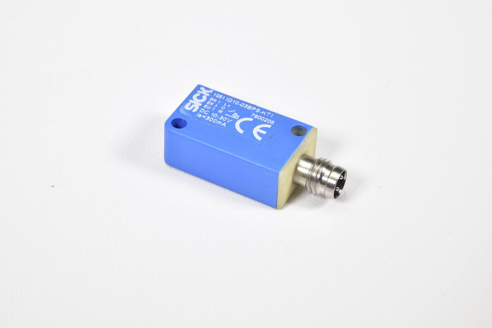 SICK  IQ10-03BPS-KT1  7900205  Induktiver Näherungssensor IQ10 Sensor Sn 3 mm 