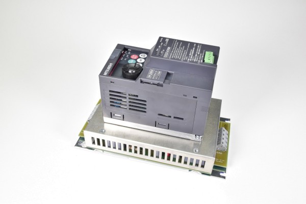 MITSUBISHI FR-E720-0,1K, FREQROL-E700 Wechselrichter mit FR-A7NC Modul