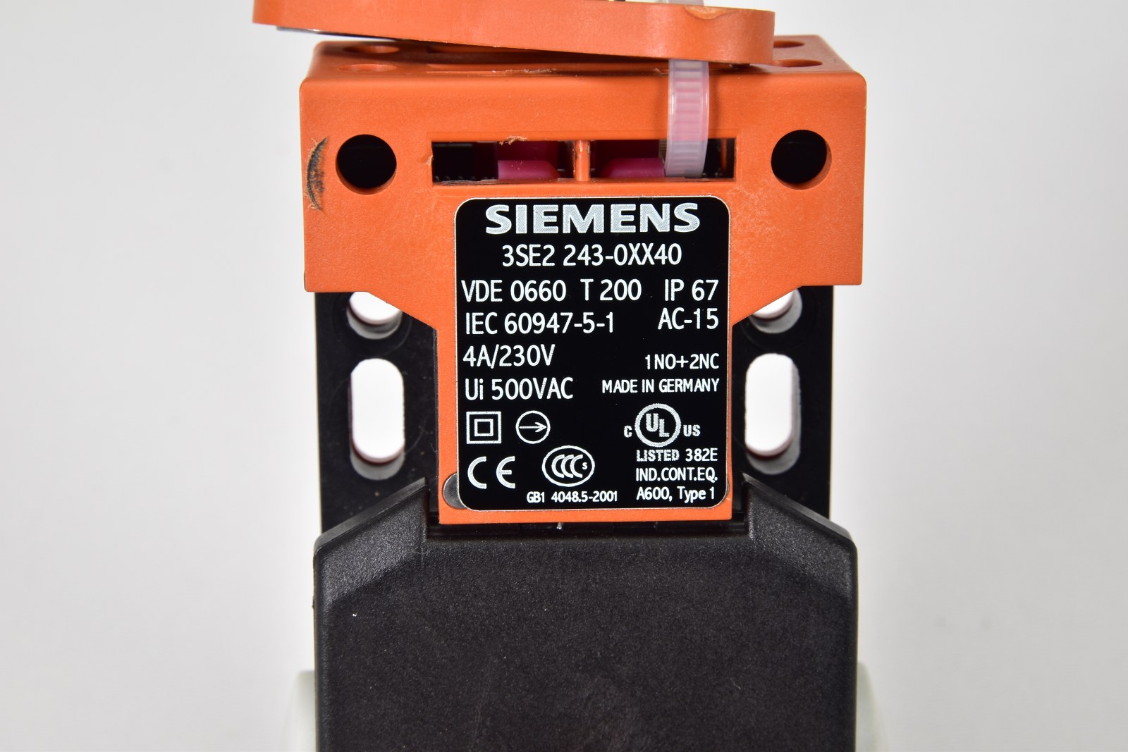 Siemens 3SE2243-0XX40 Position Switch 